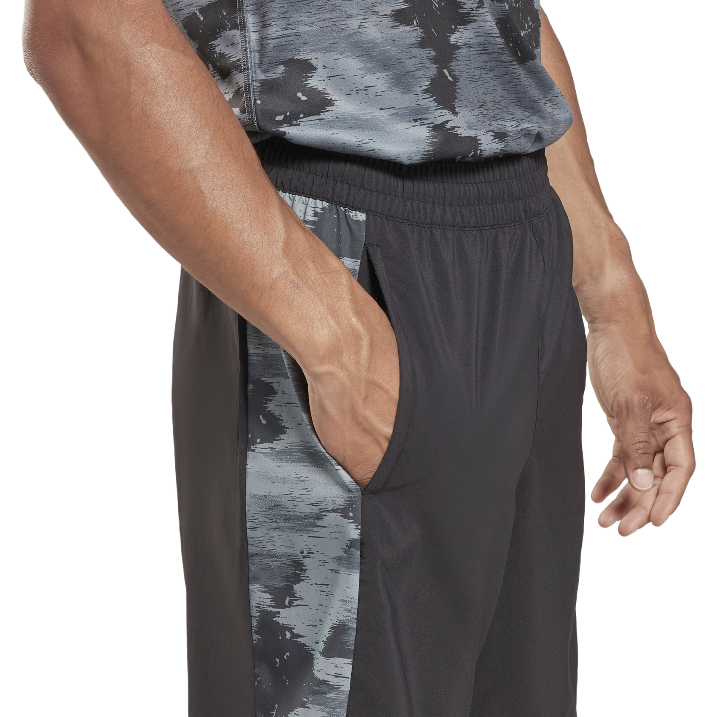 REEBOK TRAIN CAMO SHORTS CM264-HT1691