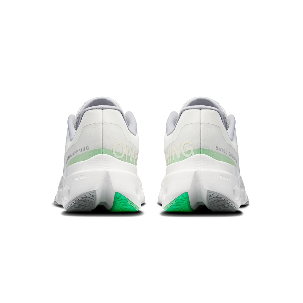 On Cloudsurfer Next - Donna