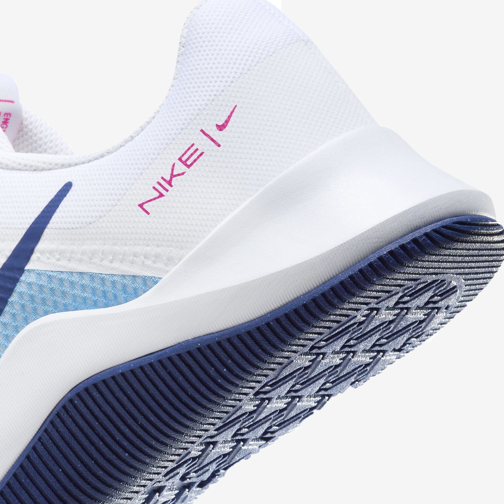 NIKE MC TRAINER 2 DM0823-102