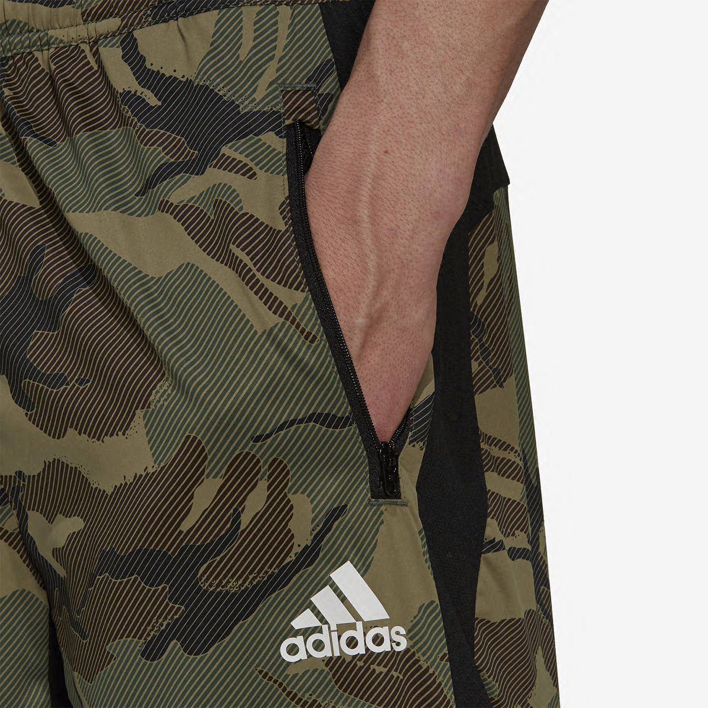ADIDAS AEROREADY DESIGNED TO MOVE CAMO SHORTS IYQ64-GR9678