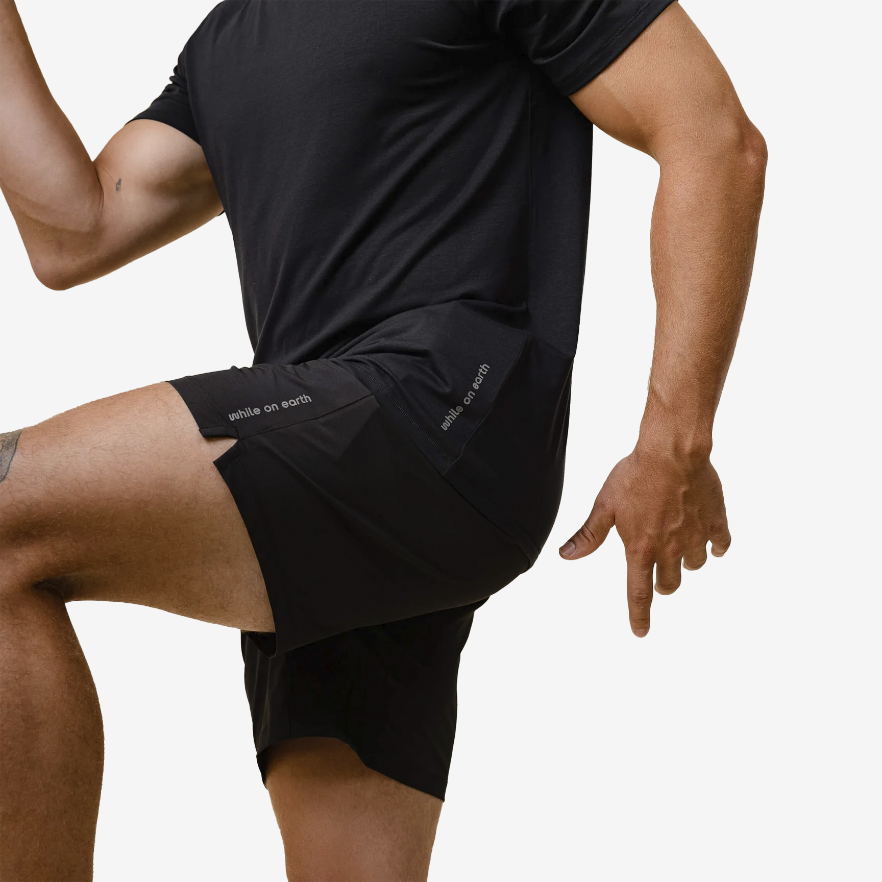 While On Earth Origin Short 7'' WOEOS7-BLACK