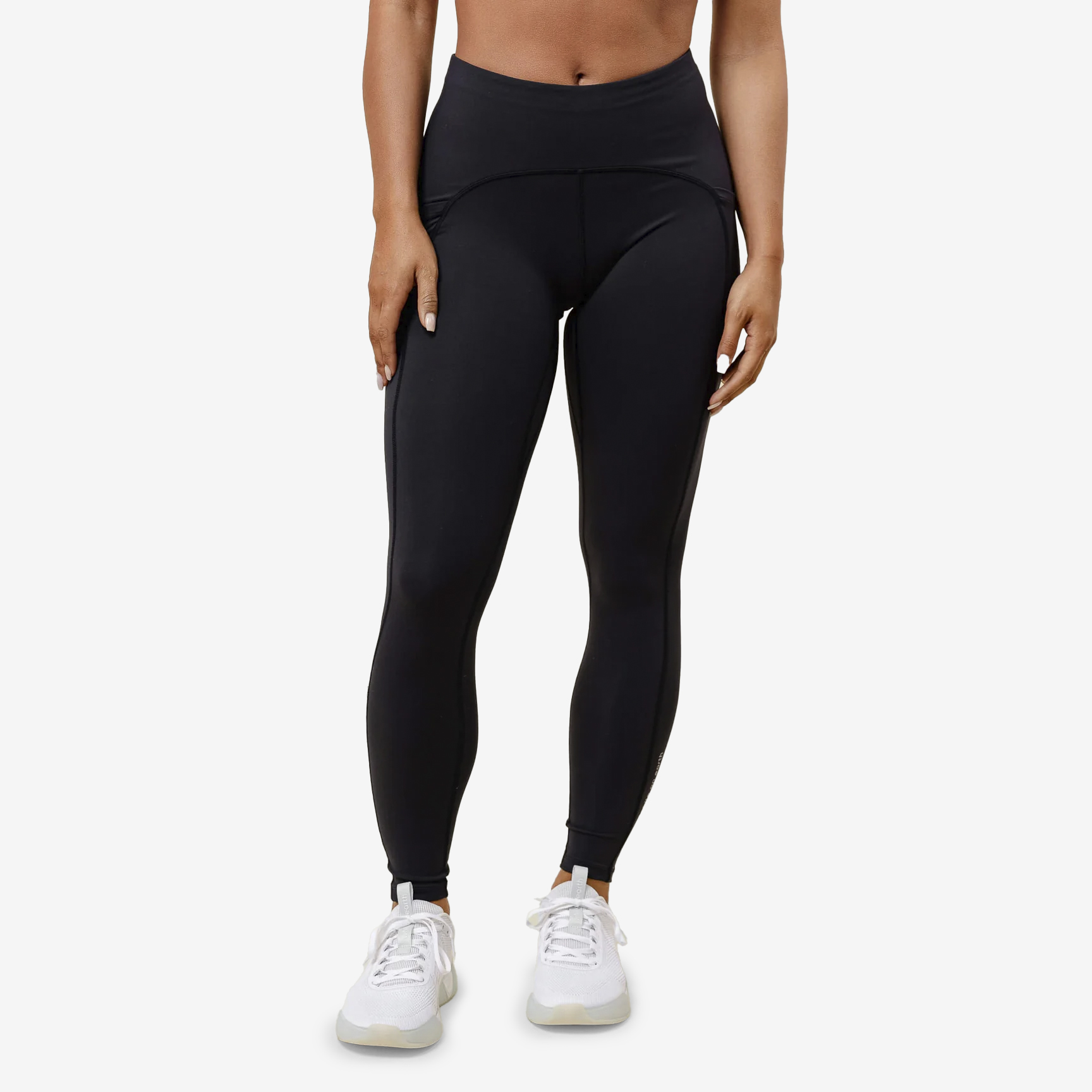 While on Earth Mid Rise Intent Tight WOEMRITW-BLACK