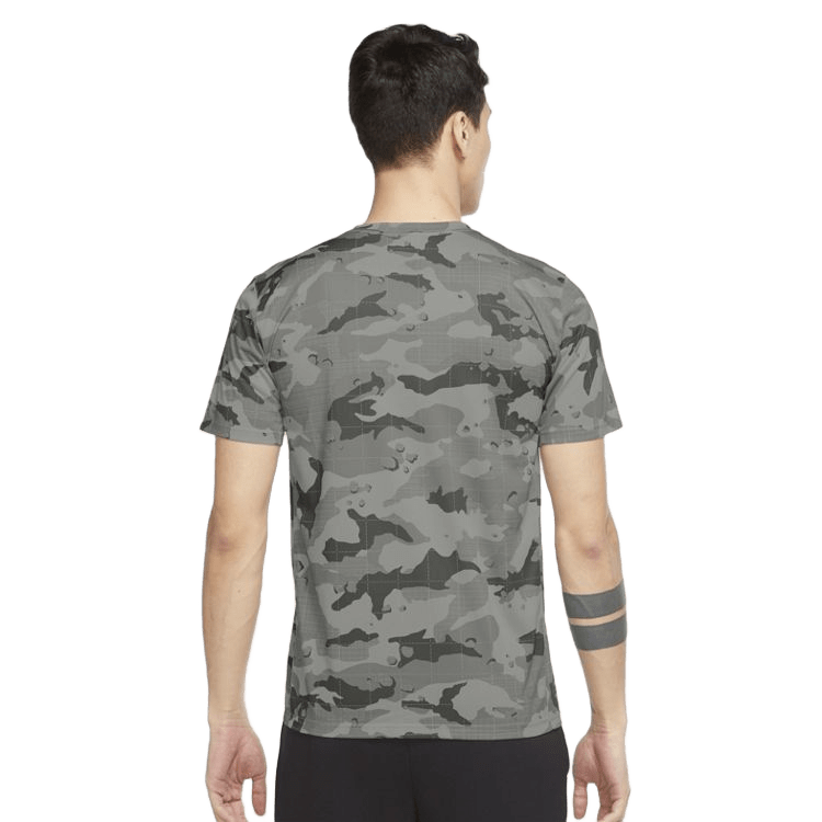 T-SHIRT NIKE DRI-FIT LEGEND DM5667-043