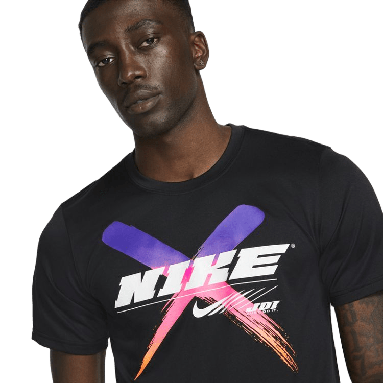 NIKE DRI-FIT  GRAPHIC TRAINING T-SHIRT DA1790-010