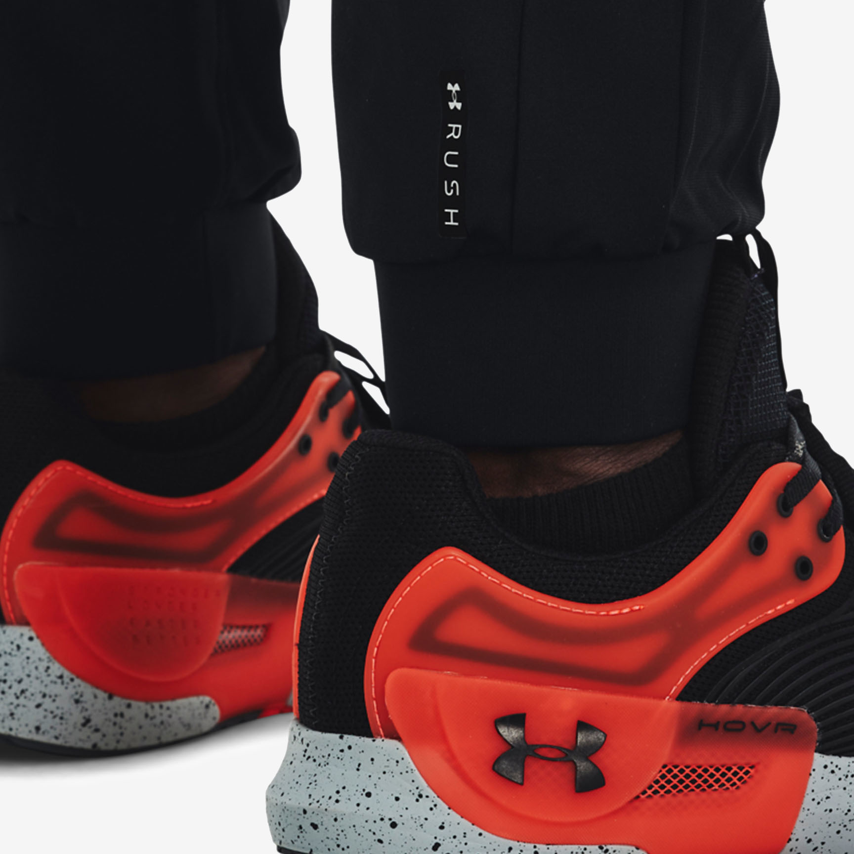 UNDER ARMOUR RUSH ALL PURPOSE JOGGERS 1366172-001