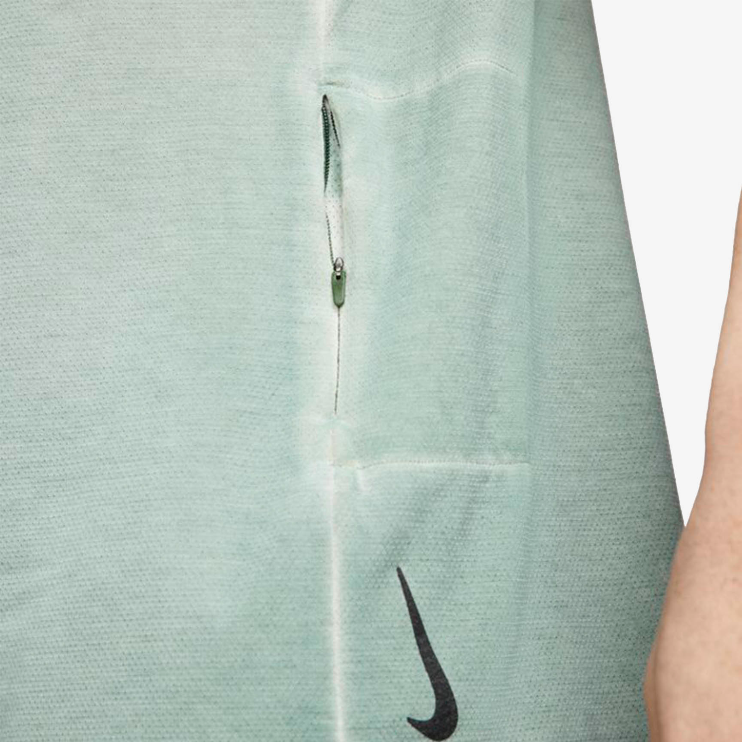 NIKE YOGA  SHORT-SLEEVE SPECIALTY-DYED TOP DC6723-337