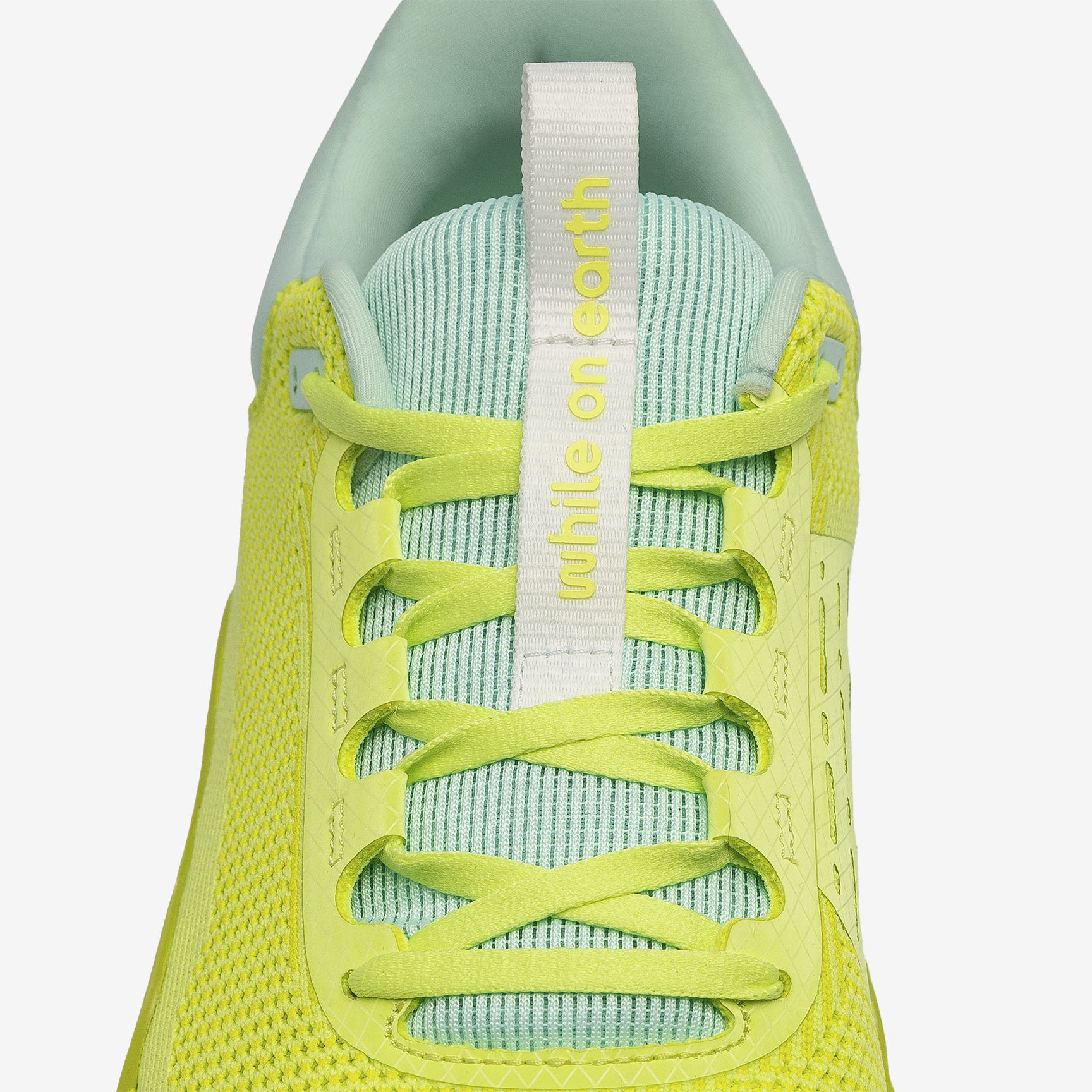 WHILE ON EARTH MOVE TRAINER FTN-Citrus/Sun