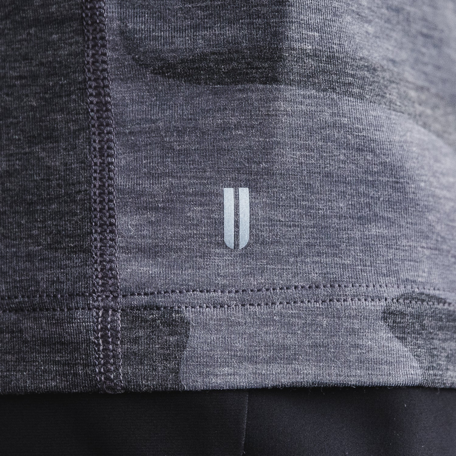 NOBULL Sleeveless T-Shirt MSLVLTOP-CHRLCMO