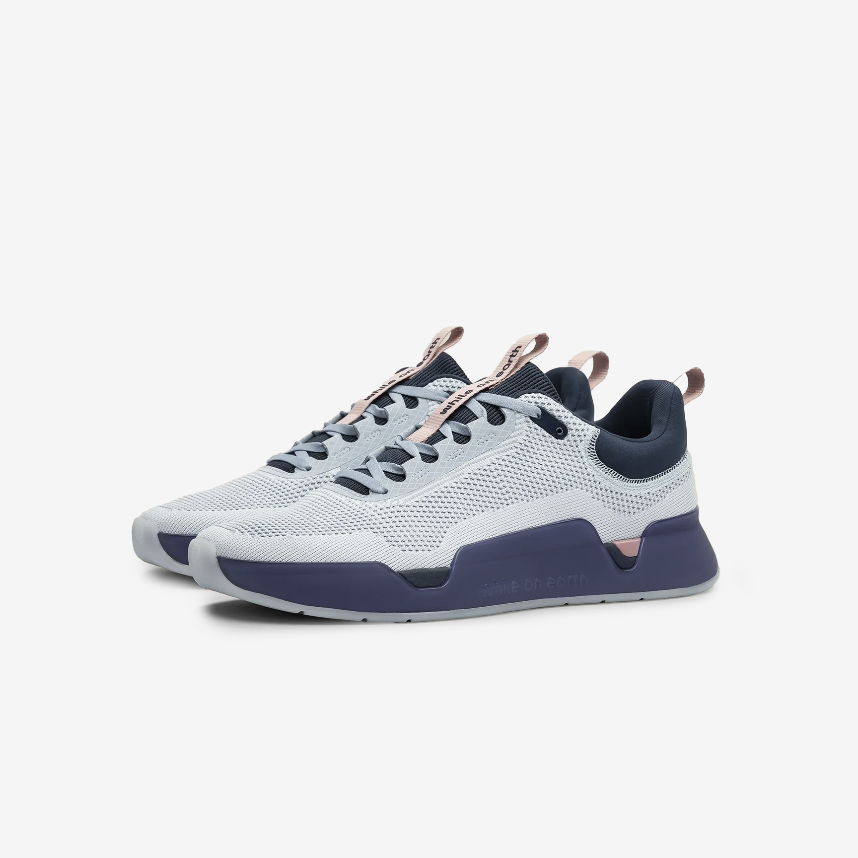 WHILE ON EARTH MOVE TRAINER FTNW-glacier/lupin