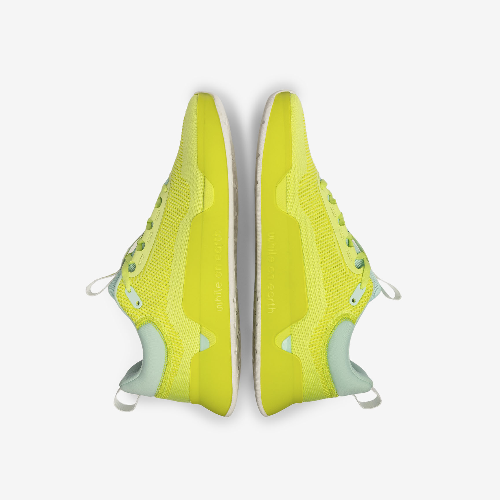 WHILE ON EARTH MOVE TRAINER FTN-Citrus/Sun