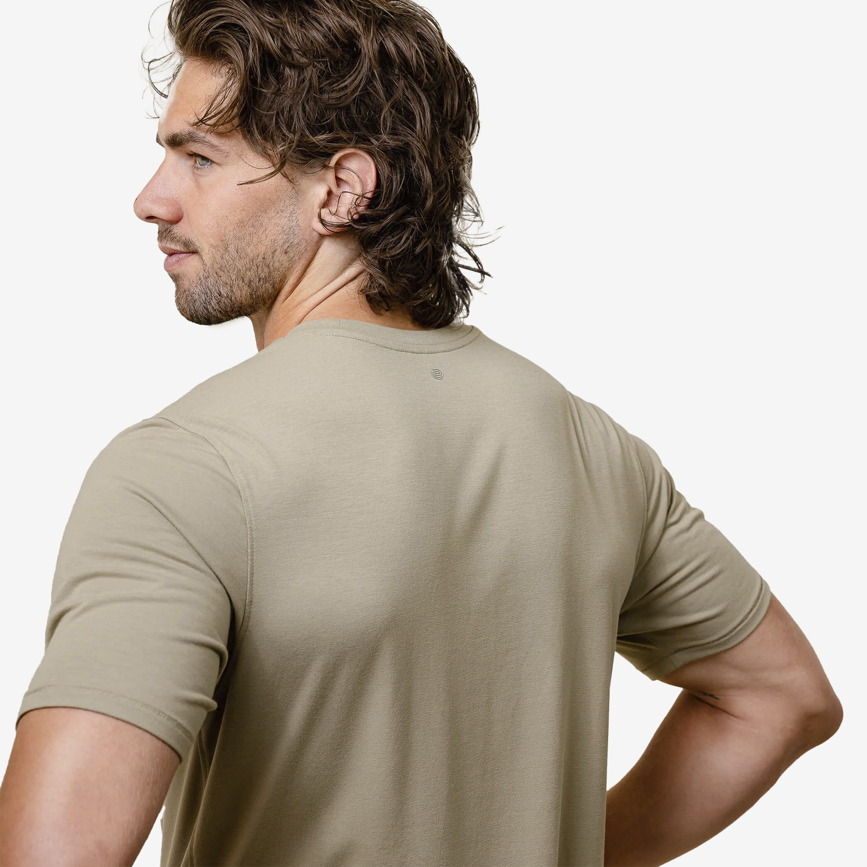 While On Earth Range Tee WOERT-Overland