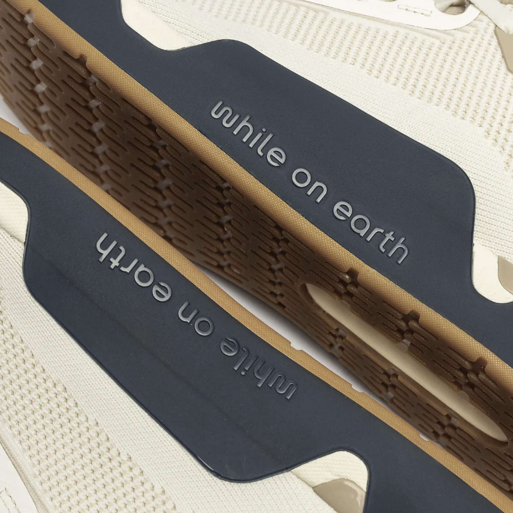 WHILE ON EARTH MOVE TRAINER FTN-Wheat/Midnight