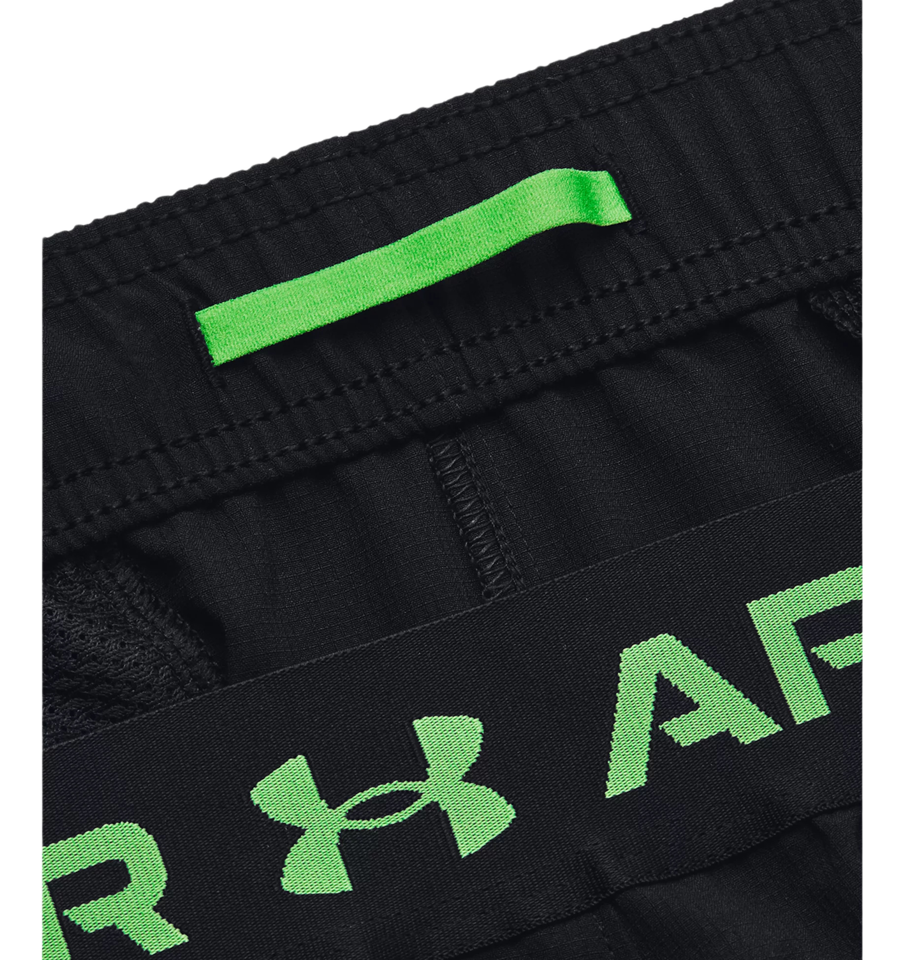 SHORT UNDER ARMOUR VANISH WOVEN 6IN 1373718-004