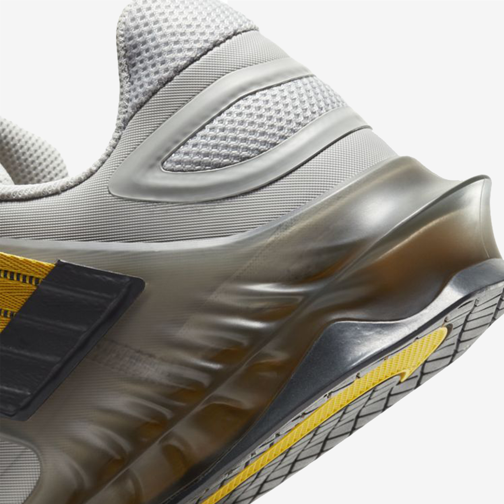 NIKE SAVALEOS CV5708-007