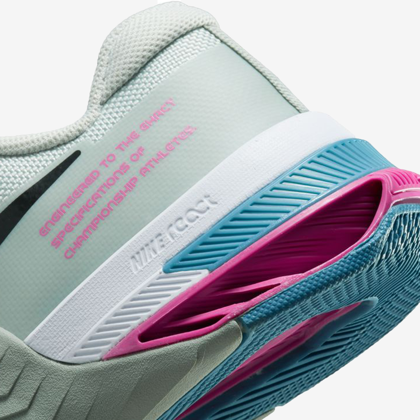 NIKE METCON 8 - WOMAN DO9327-004