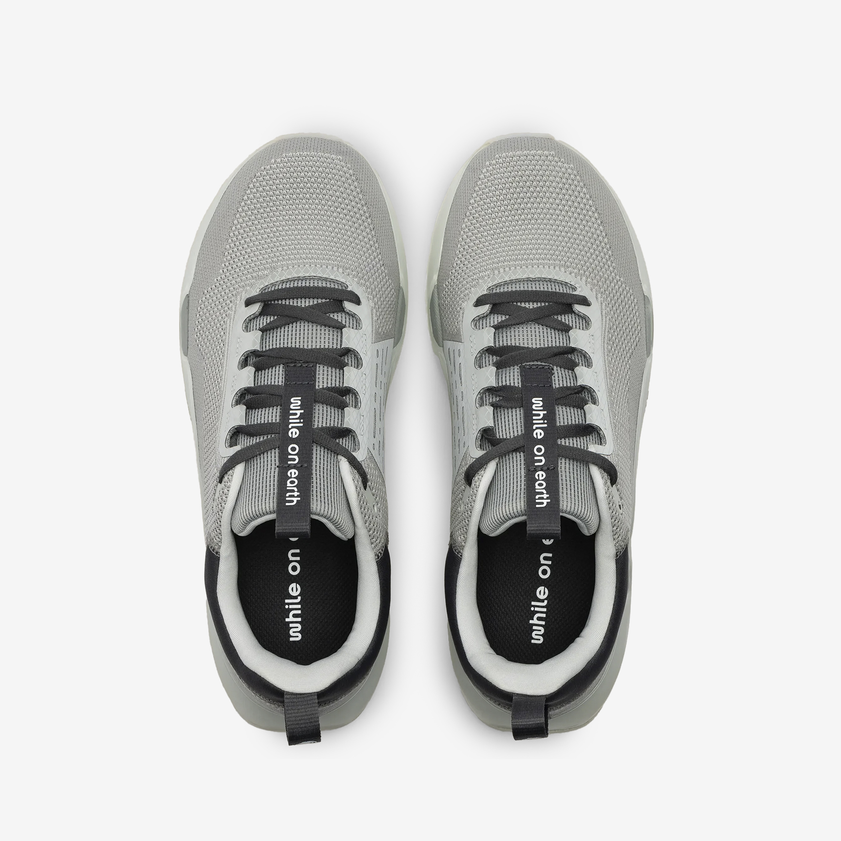 WHILE ON EARTH MOVE TRAINER 4946-Fog/Nimbus