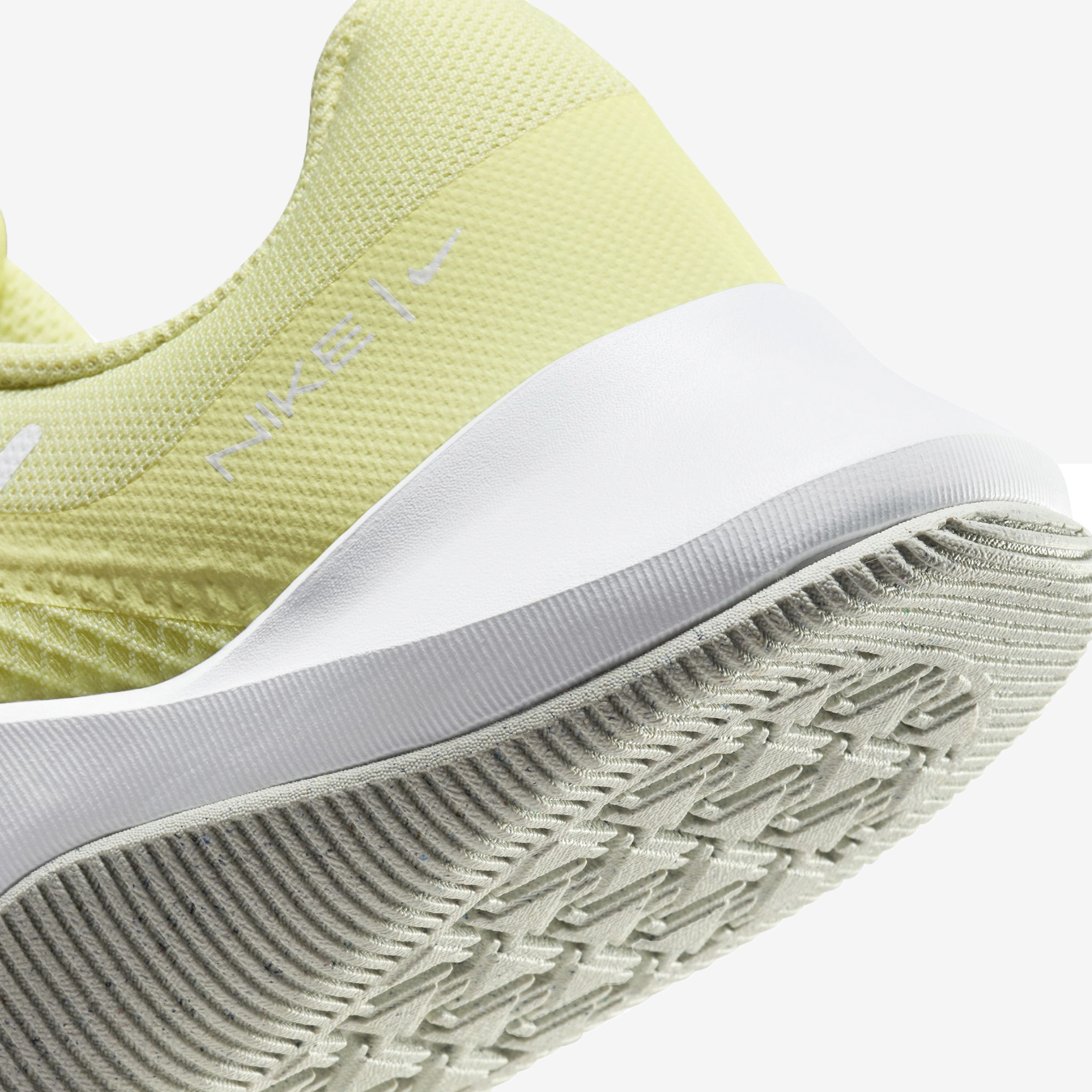 NIKE MC TRAINER 2 - WOMEN DM0824-301