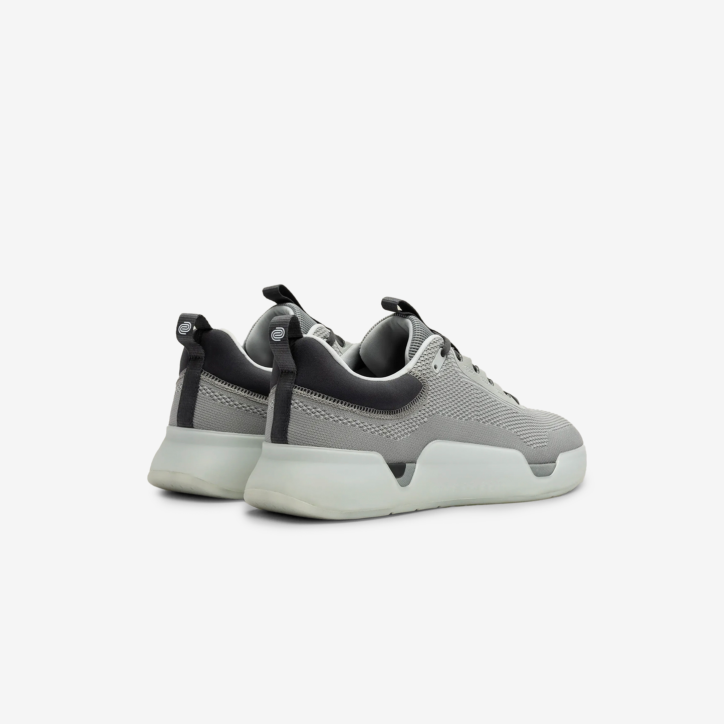 WHILE ON EARTH MOVE TRAINER 4946-Fog/Nimbus
