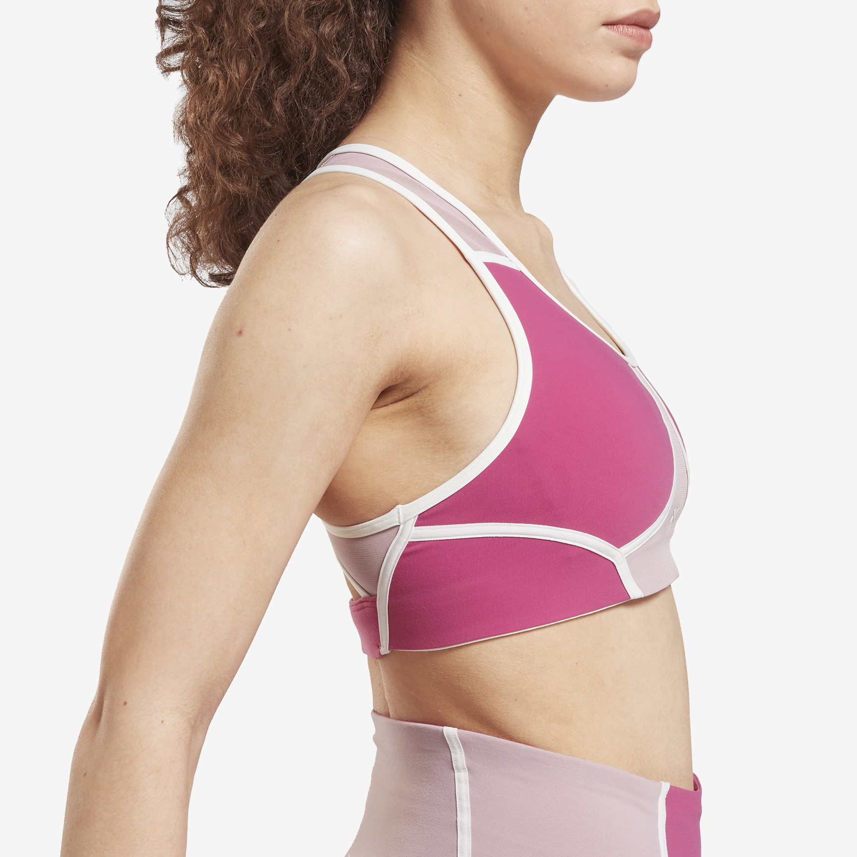 TOP REEBOK LUX RACER - MEDIUM IMPACT COL4F-HI4018