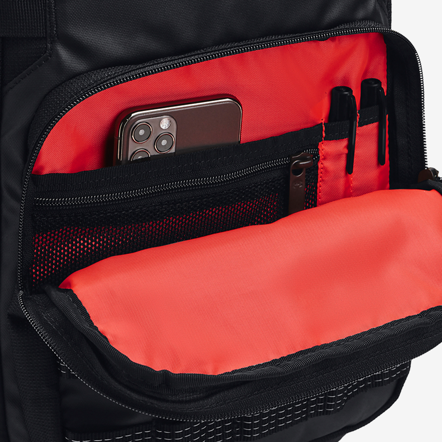 UNDER ARMOUR TRIUMPH SPORT BACKPACK 1372290-001