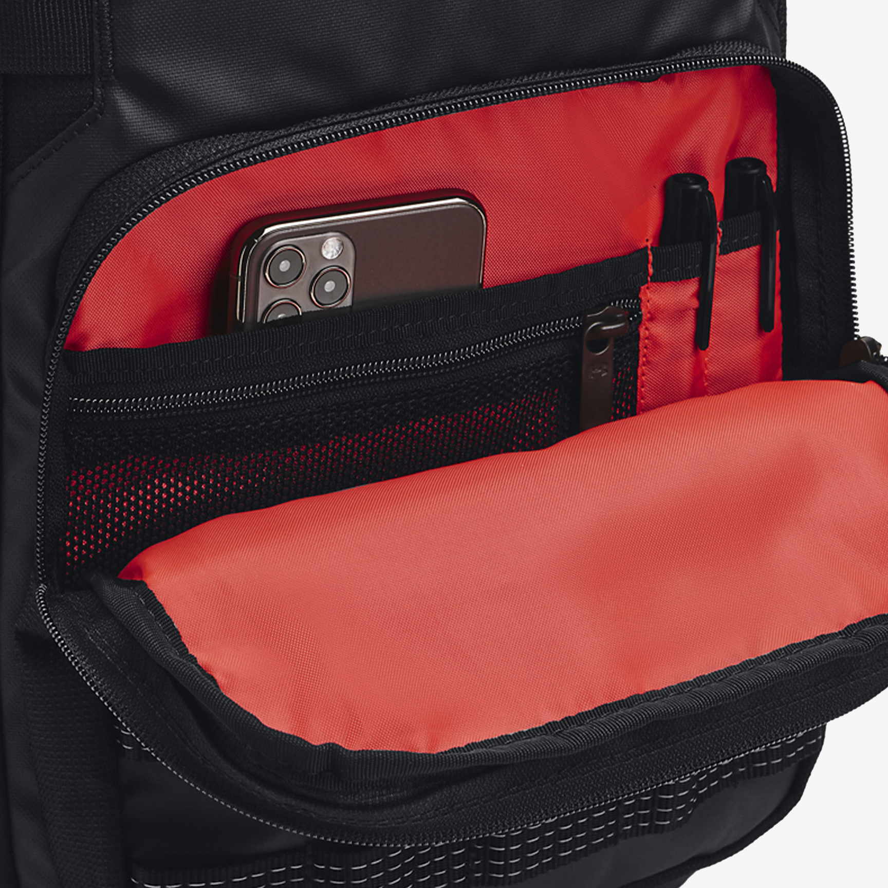 UNDER ARMOUR TRIUMPH SPORT BACKPACK 1372290-001