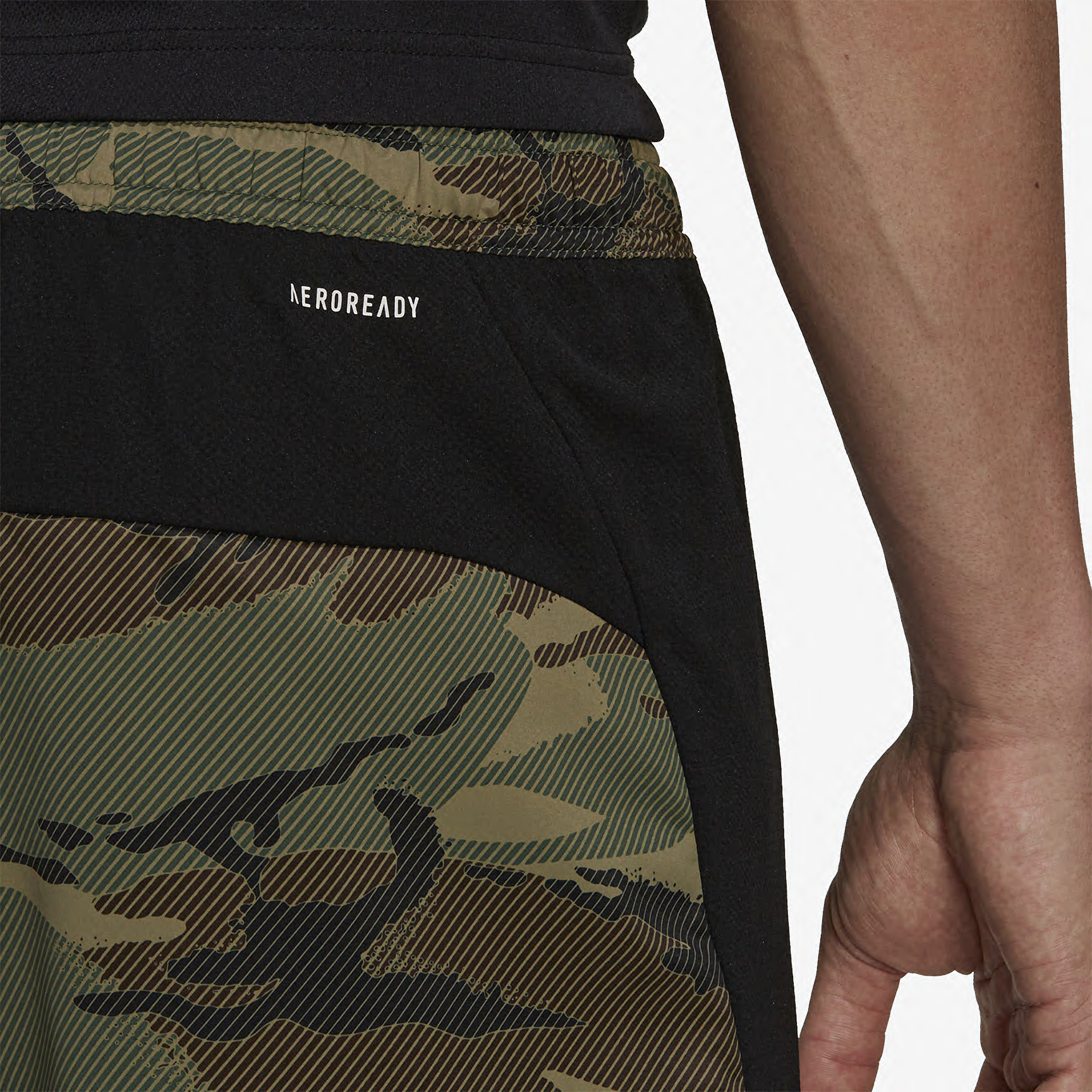 ADIDAS AEROREADY DESIGNED TO MOVE CAMO SHORTS IYQ64-GR9678