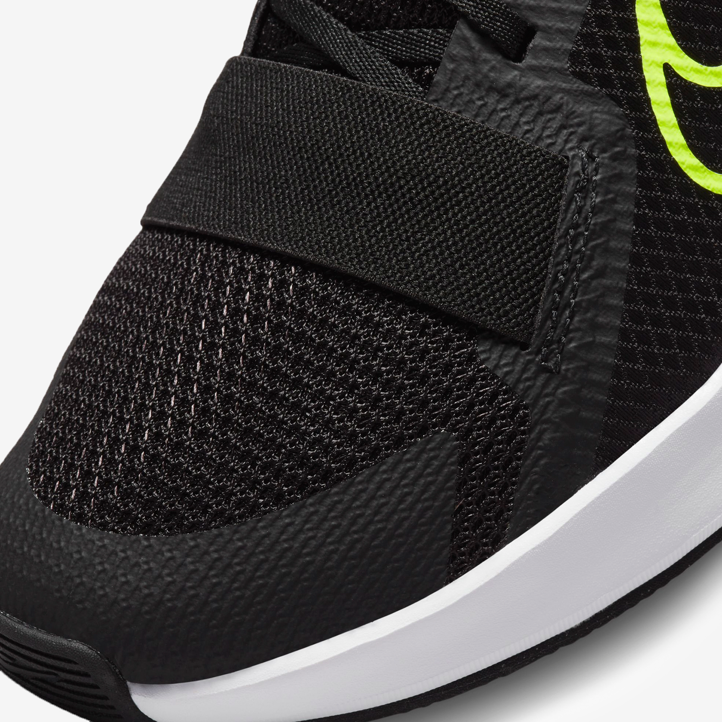 NIKE MC TRAINER 2 DM0823-002