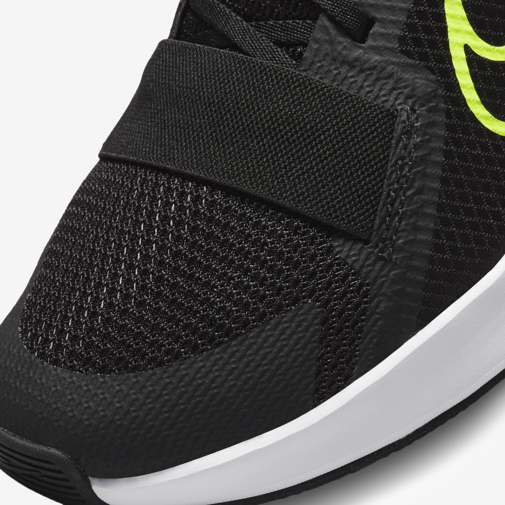 NIKE MC TRAINER 2 DM0823-002