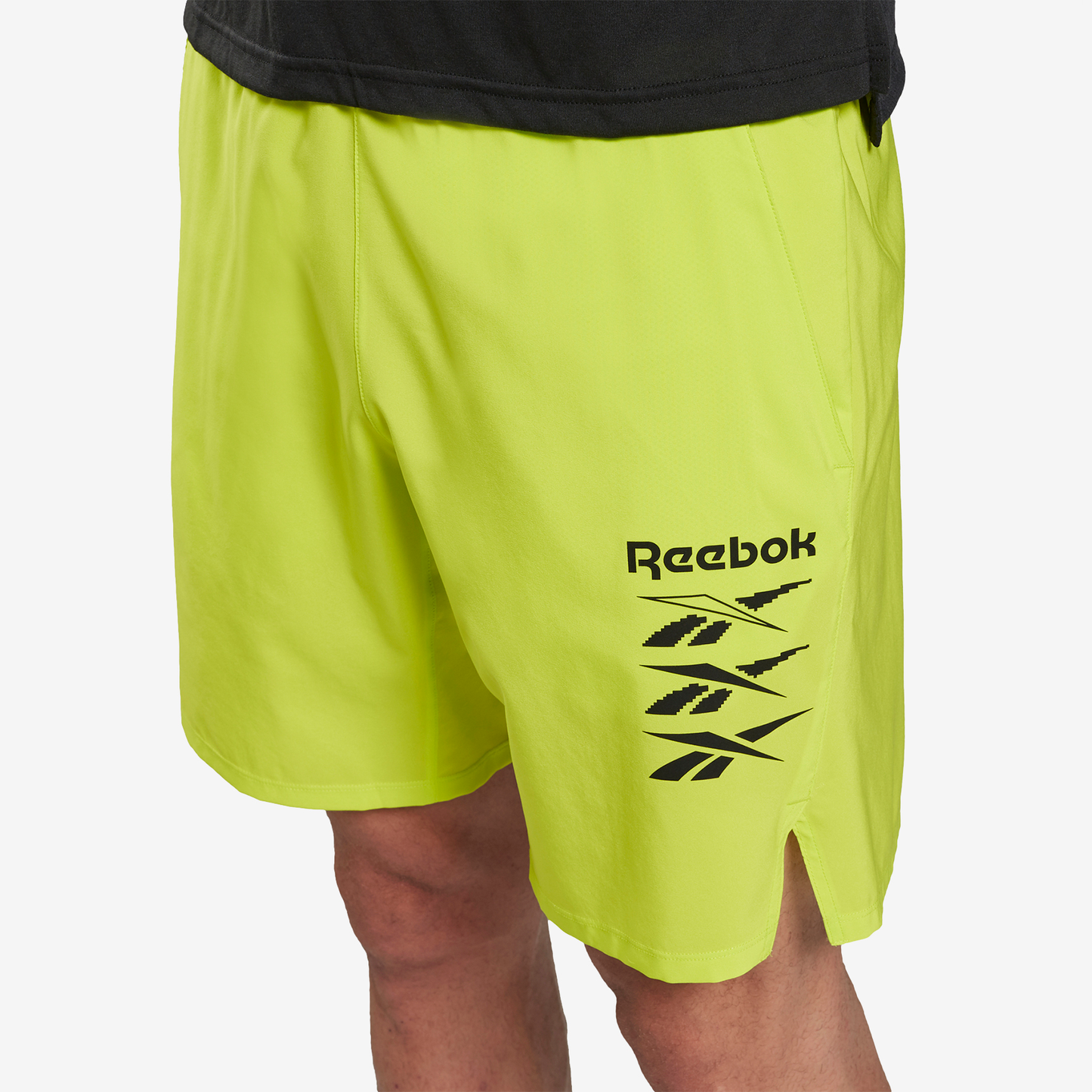 REEBOK EPIC LIGHTWEIGHT GRAPHIC SHORTS BF015-GS6582