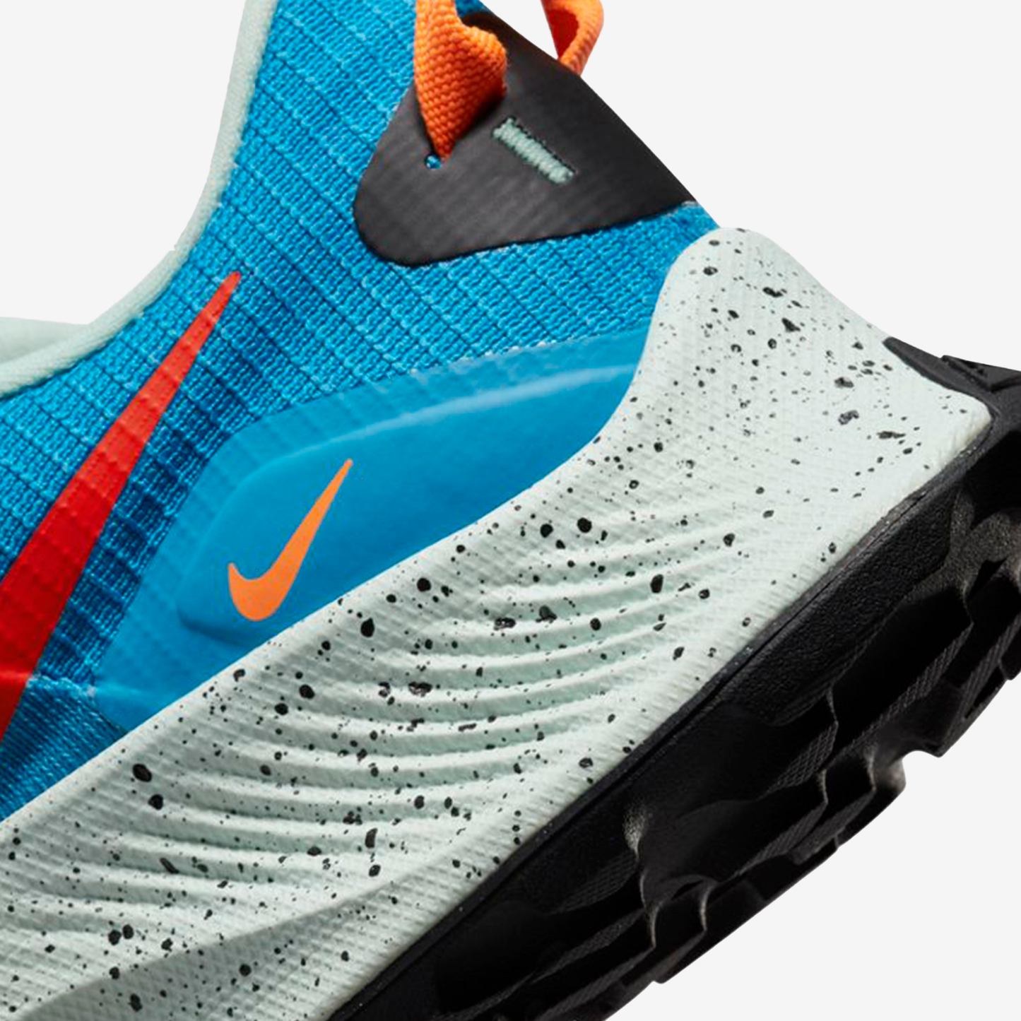 NIKE PEGASUS TRAIL 3 DA8697-400