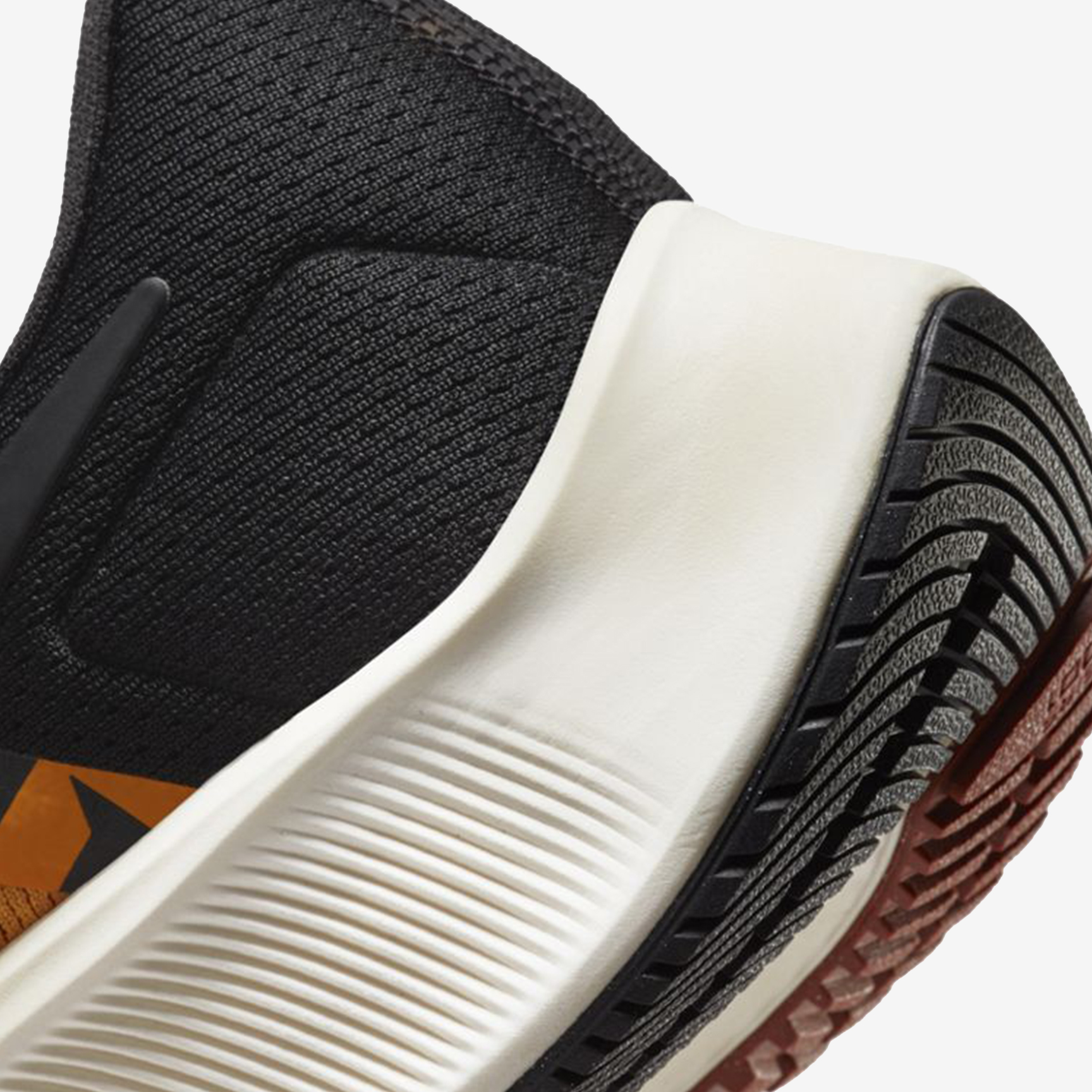 NIKE AIR ZOOM PEGASUS 38 DO2423-739