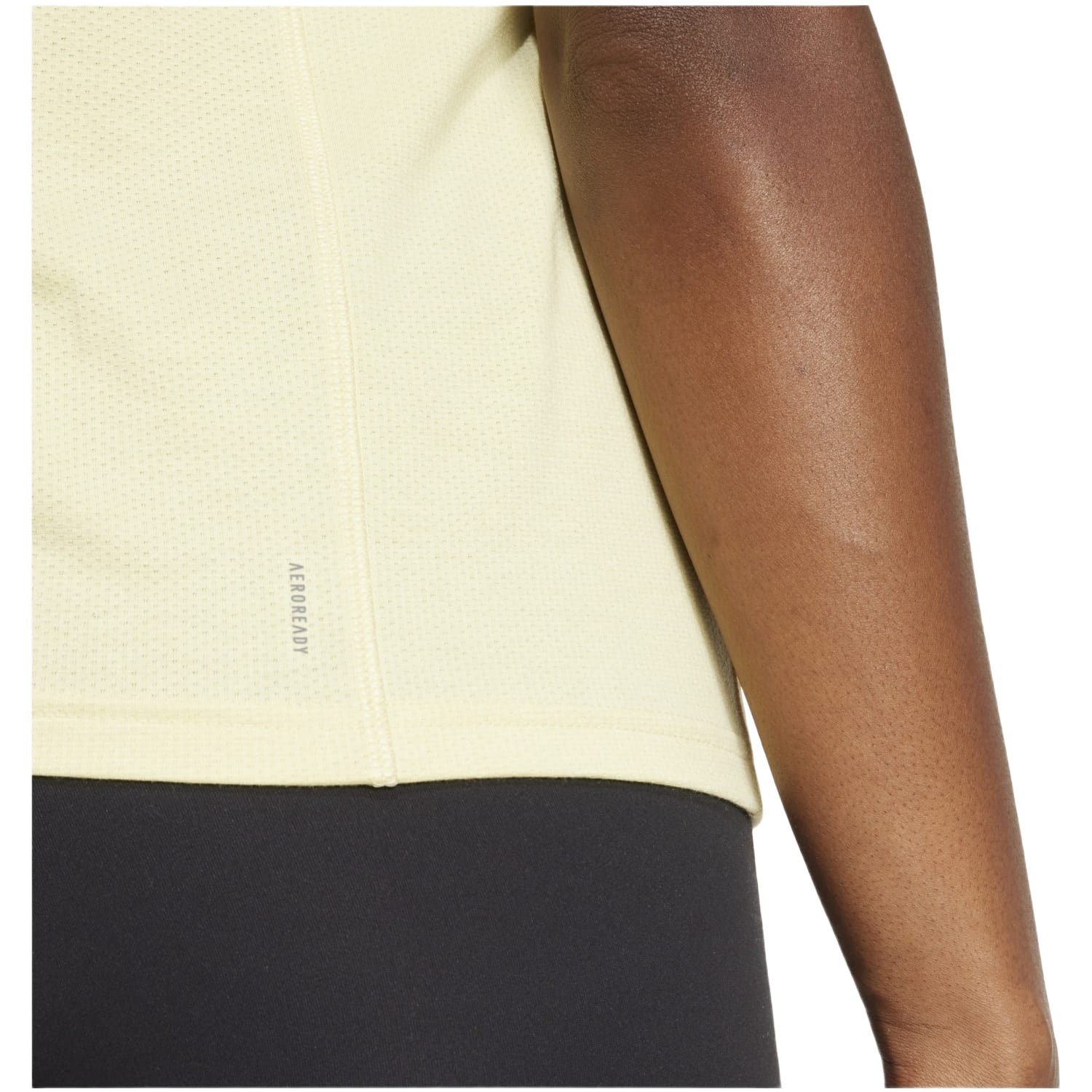 TR-ES LOGO T-Shirt JNQ17-JC9593