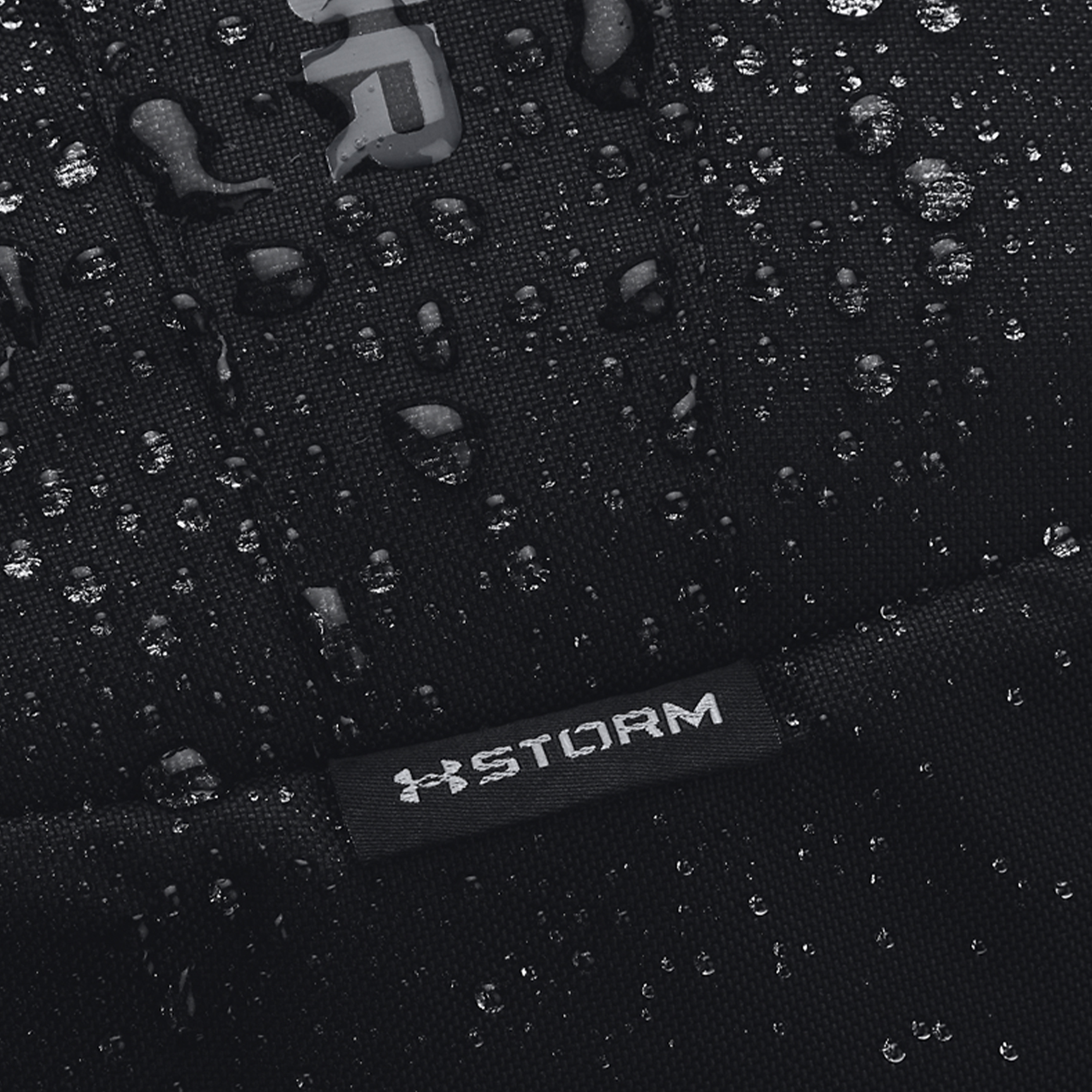 UNDER ARMOUR HUSTLE LITE BACKPACK 1364180-001