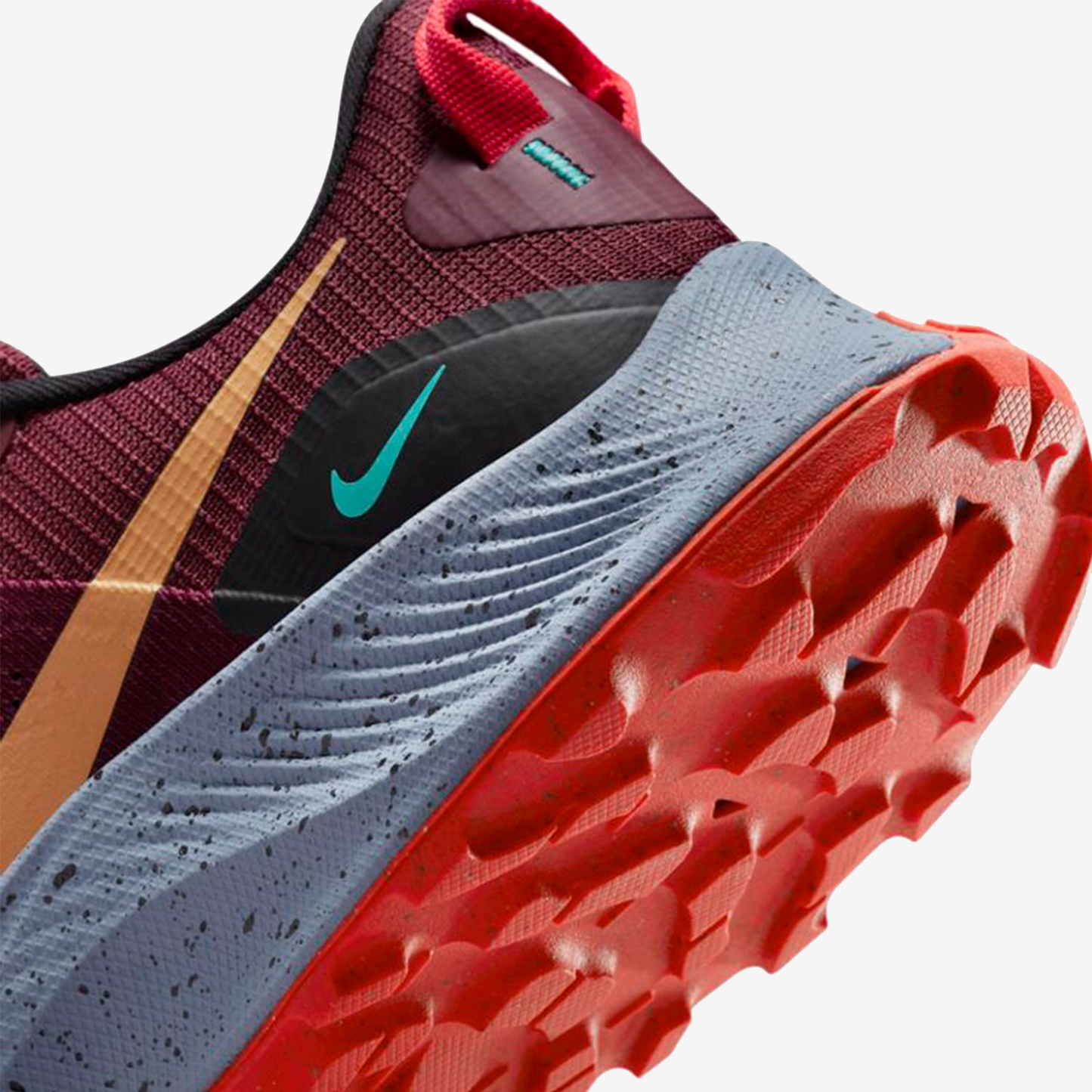 NIKE PEGASUS TRAIL 3 DA8697-600