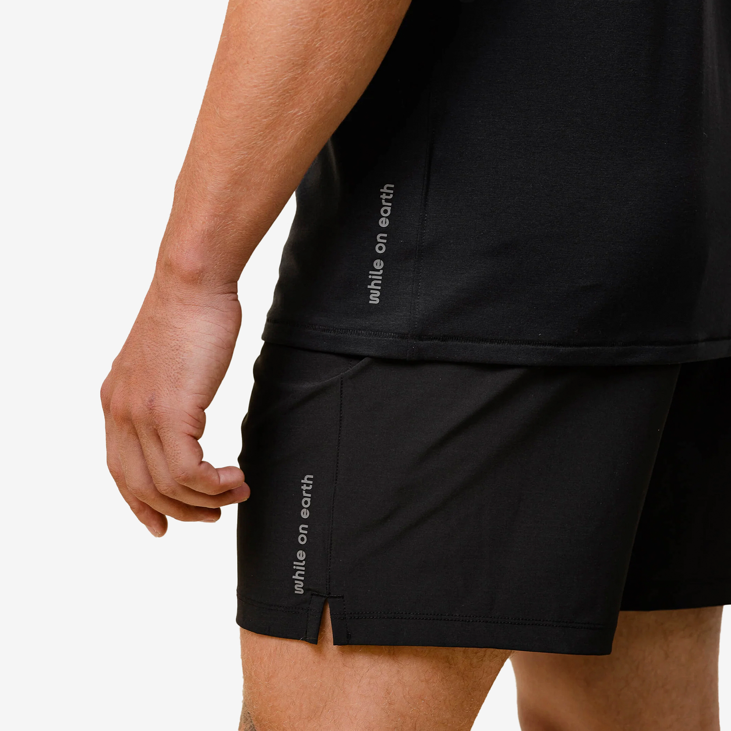 While On Earth Origin Short 7'' WOEOS7-BLACK