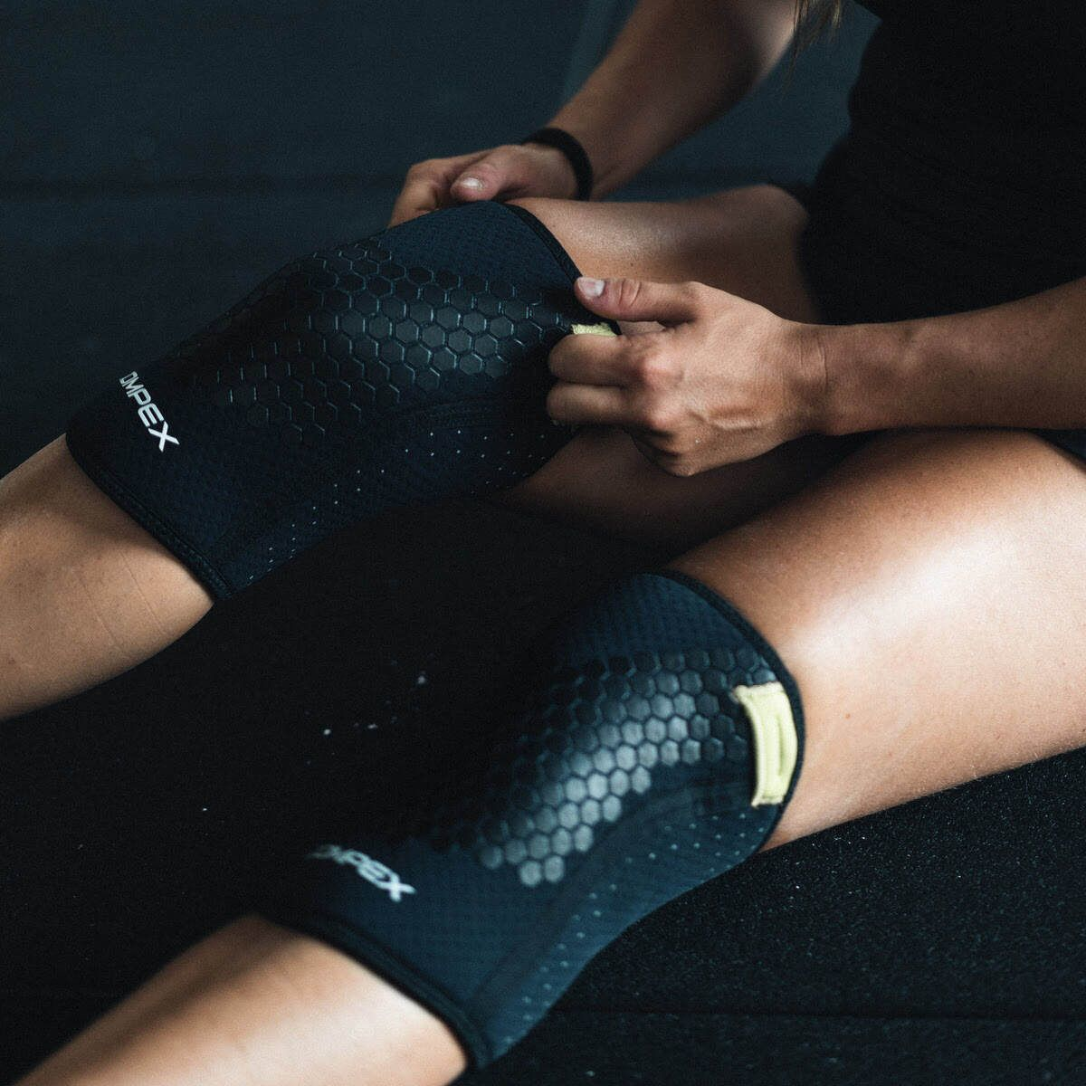 COMPEX 5mm Knee Brace (2u) 32-0025