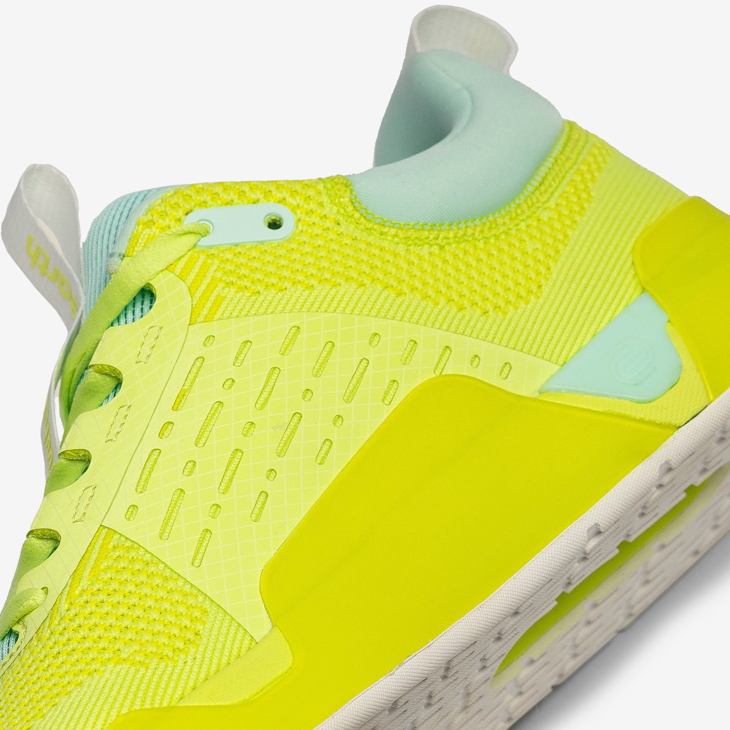 WHILE ON EARTH MOVE TRAINER FTN-Citrus/Sun