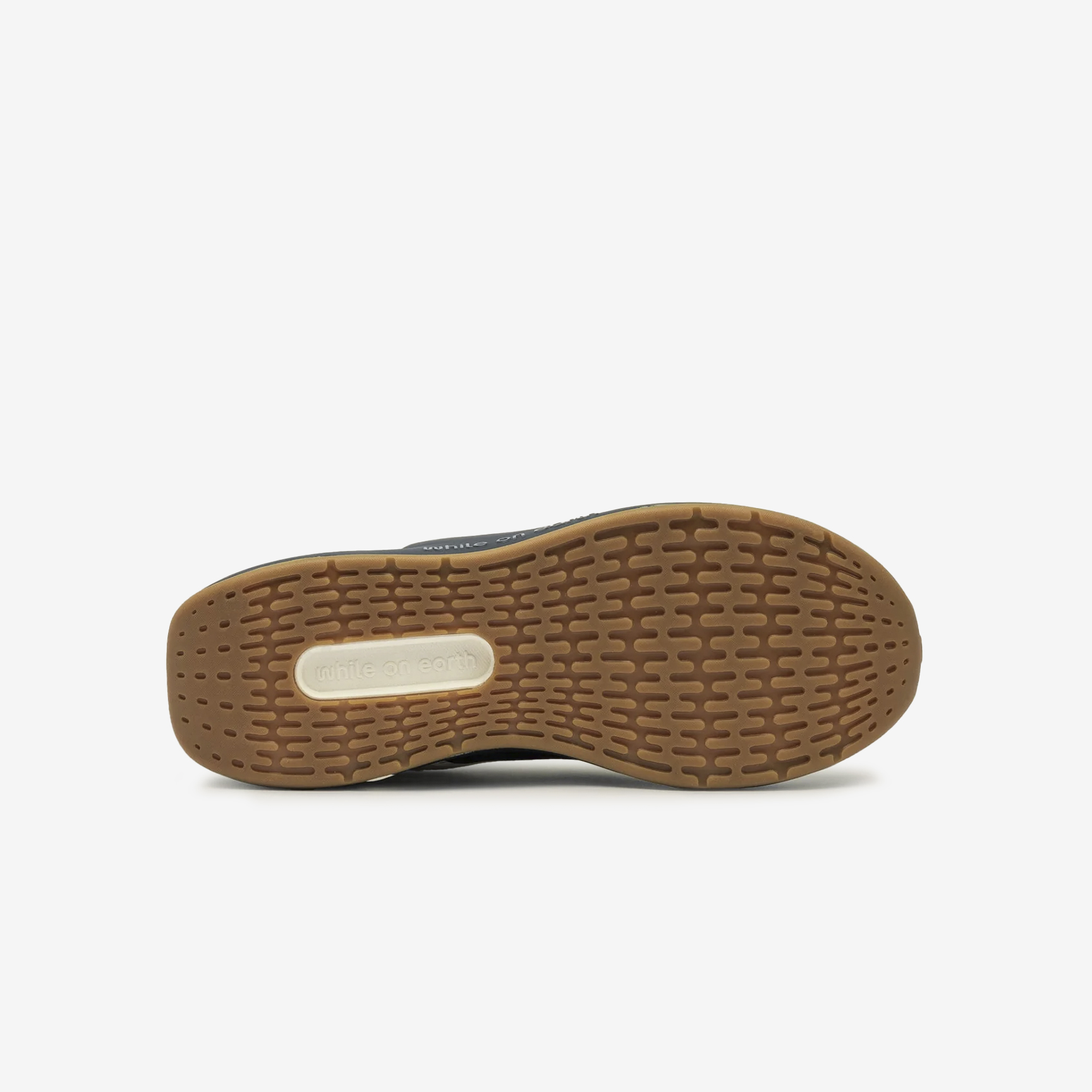 WHILE ON EARTH MOVE TRAINER FTN-Wheat/Midnight